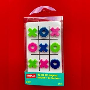 Tic tac toe magnets